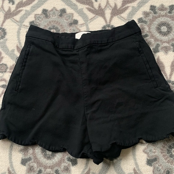 black wilfred shorts - Picture 2 of 3